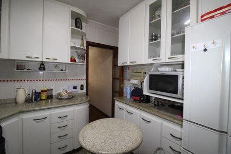 Casa à venda com 169m², 4 quartos e 3 vagasCozinha