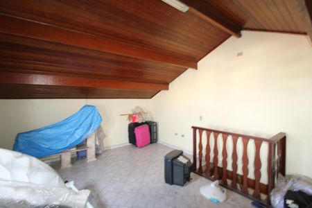 Casa à venda com 169m², 4 quartos e 3 vagasQuarto 2