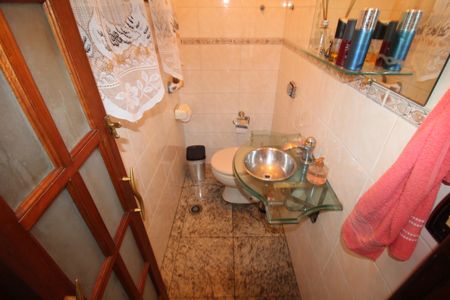 Casa à venda com 169m², 4 quartos e 3 vagasLavabo