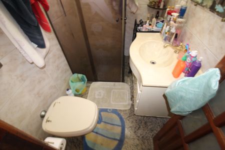 Casa à venda com 169m², 4 quartos e 3 vagasBanheiro/Suite 2