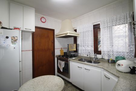 Casa à venda com 169m², 4 quartos e 3 vagasCozinha