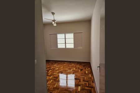 Apartamento para alugar com 117m², 3 quartos e 2 vagasQuarto