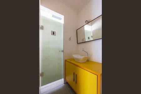 Casa à venda com 191m², 5 quartos e 2 vagas Casa à venda com 191m², 5 quartos e 2 vagasSuíte 2 - Banheiro