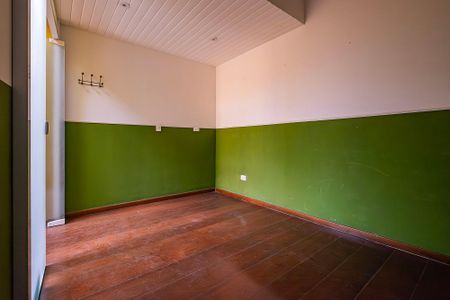 Casa à venda com 191m², 5 quartos e 2 vagas Casa à venda com 191m², 5 quartos e 2 vagasSuíte 5