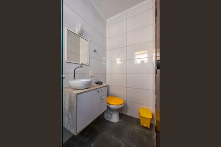 Casa à venda com 191m², 5 quartos e 2 vagas Casa à venda com 191m², 5 quartos e 2 vagasSuíte 1 - Banheiro