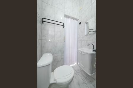 Banheiro de casa para alugar com 1 quarto, 35m² em Vila do Encontro, São Paulo