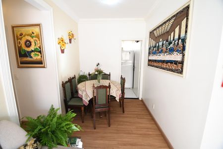 Sala de apartamento à venda com 3 quartos, 70m² em Jardim Flamboyant, Campinas