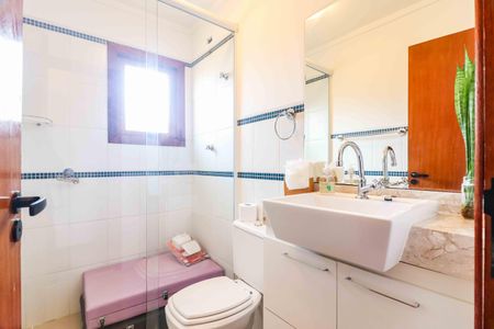 Casa à venda com 138m², 4 quartos e 2 vagasSuíte 2 Banheiro