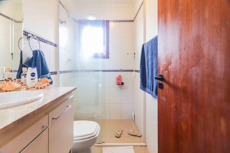 Casa à venda com 138m², 4 quartos e 2 vagasBanheiro Social