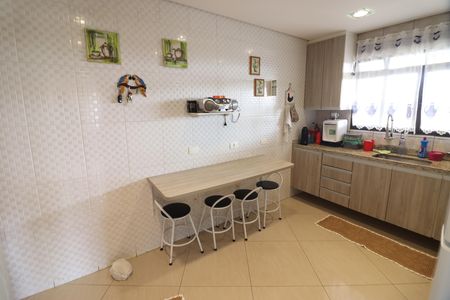 Casa à venda com 368m², 3 quartos e 2 vagasCozinha 1
