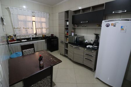 Casa à venda com 368m², 3 quartos e 2 vagasCozinha 2