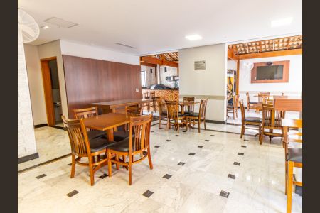 Apartamento à venda com 75m², 3 quartos e 2 vagas Apartamento à venda com 75m², 3 quartos e 2 vagasÁrea comum - Salão de festas