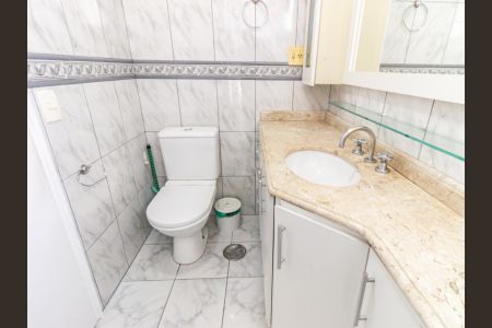 Apartamento à venda com 75m², 3 quartos e 2 vagas Apartamento à venda com 75m², 3 quartos e 2 vagasBanheiro Social