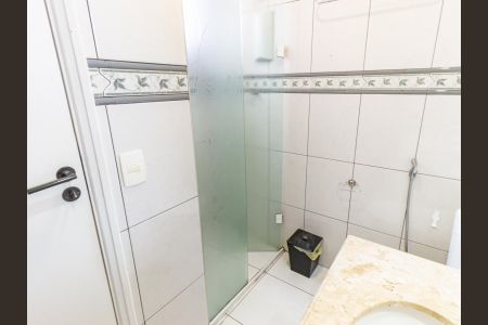 Apartamento à venda com 75m², 3 quartos e 2 vagas Apartamento à venda com 75m², 3 quartos e 2 vagasBanheiro da Suíte