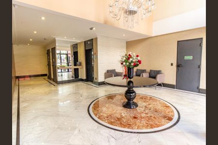 Apartamento à venda com 75m², 3 quartos e 2 vagas Apartamento à venda com 75m², 3 quartos e 2 vagasÁrea comum - Hall