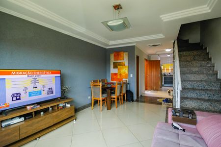 Sala de casa à venda com 3 quartos, 110m² em Vila Pereira Cerca, São Paulo