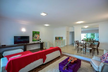 Sala de casa à venda com 5 quartos, 250m² em Vila Sonia, São Paulo