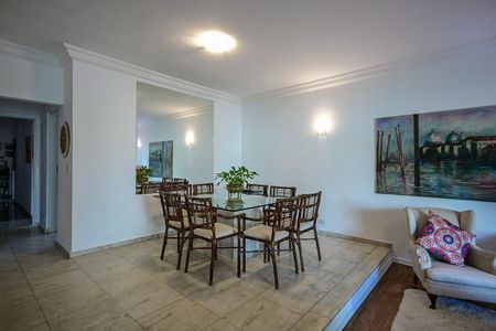 Sala de Jantar de casa à venda com 5 quartos, 250m² em Vila Sonia, São Paulo