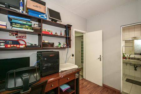 Casa à venda com 250m², 5 quartos e 3 vagasSuíte 1