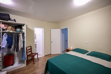 Casa à venda com 250m², 5 quartos e 3 vagasSuíte 3