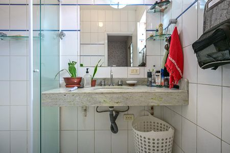 Casa à venda com 250m², 5 quartos e 3 vagasBanheiro Suíte 1