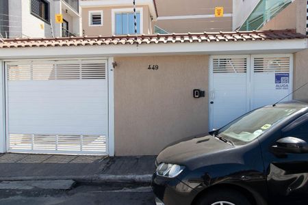 Casa à venda com 70m², 2 quartos e 2 vagasFachada