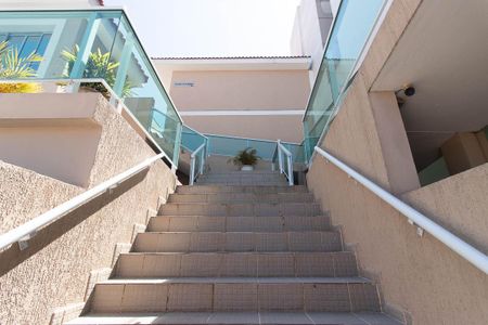 Casa à venda com 70m², 2 quartos e 2 vagasEntrada