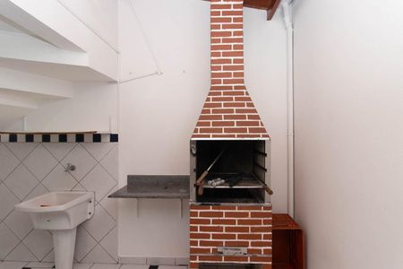 Casa à venda com 70m², 2 quartos e 2 vagasChurrasqueira