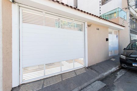 Casa à venda com 70m², 2 quartos e 2 vagasFachada