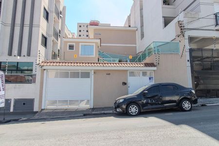 Casa à venda com 70m², 2 quartos e 2 vagasFachada