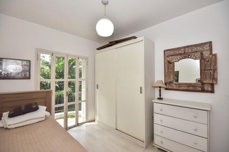 Apartamento à venda com 150m², 3 quartos e 2 vagasQuarto 2