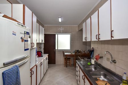 Apartamento à venda com 150m², 3 quartos e 2 vagasCozinha