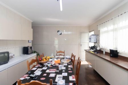Casa à venda com 400m², 5 quartos e 7 vagasCozinha