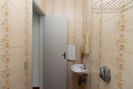 Casa à venda com 400m², 5 quartos e 7 vagasBanheiro da Suíte 3