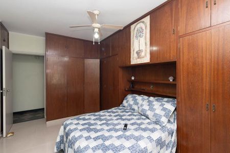 Casa à venda com 400m², 5 quartos e 7 vagasSuíte 1