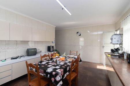 Casa à venda com 400m², 5 quartos e 7 vagasCozinha