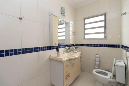 Casa à venda com 400m², 5 quartos e 7 vagasBanheiro da Suíte 1