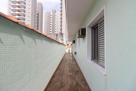 Casa à venda com 400m², 5 quartos e 7 vagasCorredor externo