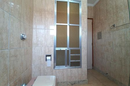 Casa à venda com 263m², 3 quartos e 8 vagasBanheiro