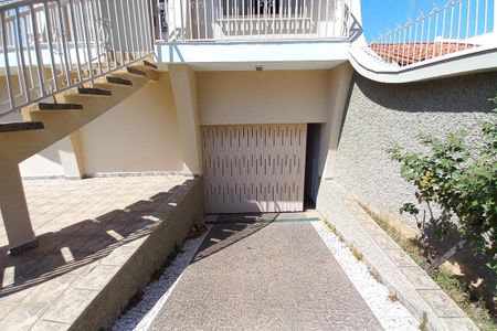 Casa à venda com 263m², 3 quartos e 8 vagasGaragem 
