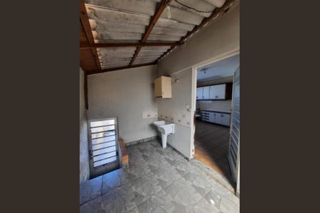 Casa à venda com 240m², 5 quartos e 3 vagas Casa à venda com 240m², 5 quartos e 3 vagasFoto 15