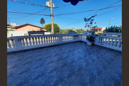 Casa à venda com 240m², 5 quartos e 3 vagas Casa à venda com 240m², 5 quartos e 3 vagasFoto 07