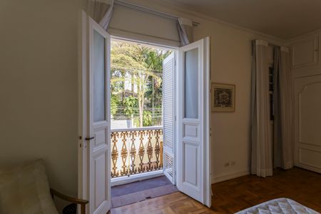 Casa à venda com 300m², 3 quartos e 2 vagasSuíte 3