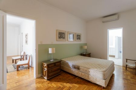 Casa à venda com 300m², 3 quartos e 2 vagasSuíte 3