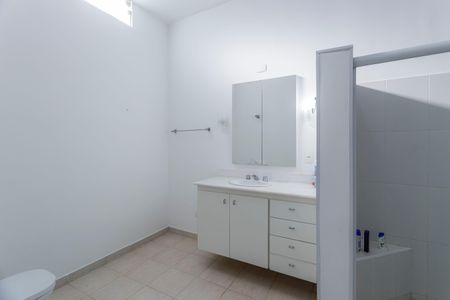 Casa à venda com 300m², 3 quartos e 2 vagasBanheiro da Suíte 3