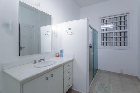 Casa à venda com 300m², 3 quartos e 2 vagasBanheiro da Suíte 3