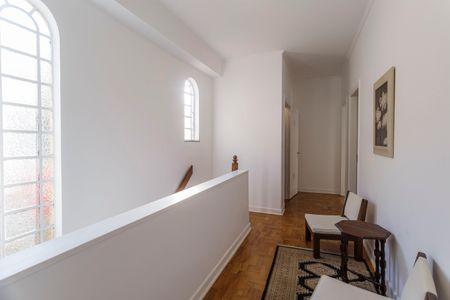 Casa à venda com 300m², 3 quartos e 2 vagasCorredor