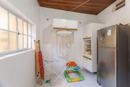 Casa à venda com 300m², 3 quartos e 2 vagasÁrea de Serviço