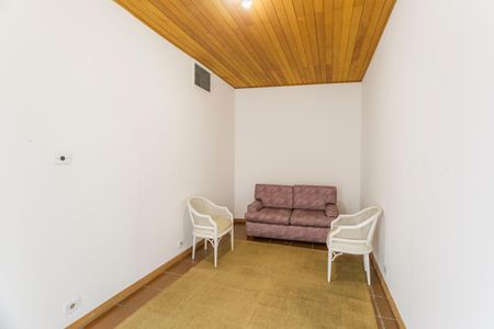Casa à venda com 300m², 3 quartos e 2 vagasQuintal