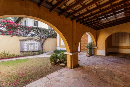 Casa à venda com 300m², 3 quartos e 2 vagasGaragem